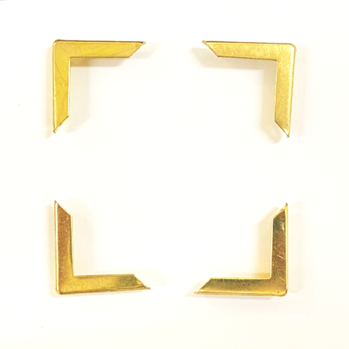 Angoli in oro proteggi copertina